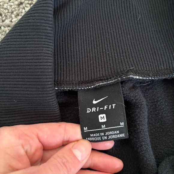 Nike Yoga Women’s Flow Hyper 7/8 Sweat Pants CJ3827 Black Size Medium - Picture 5 of 6